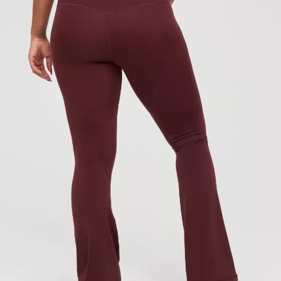 OFFLINE By Aerie Real Me High Waisted Crossover Flare Legging in Royal Berry XS - Picture 3 of 10